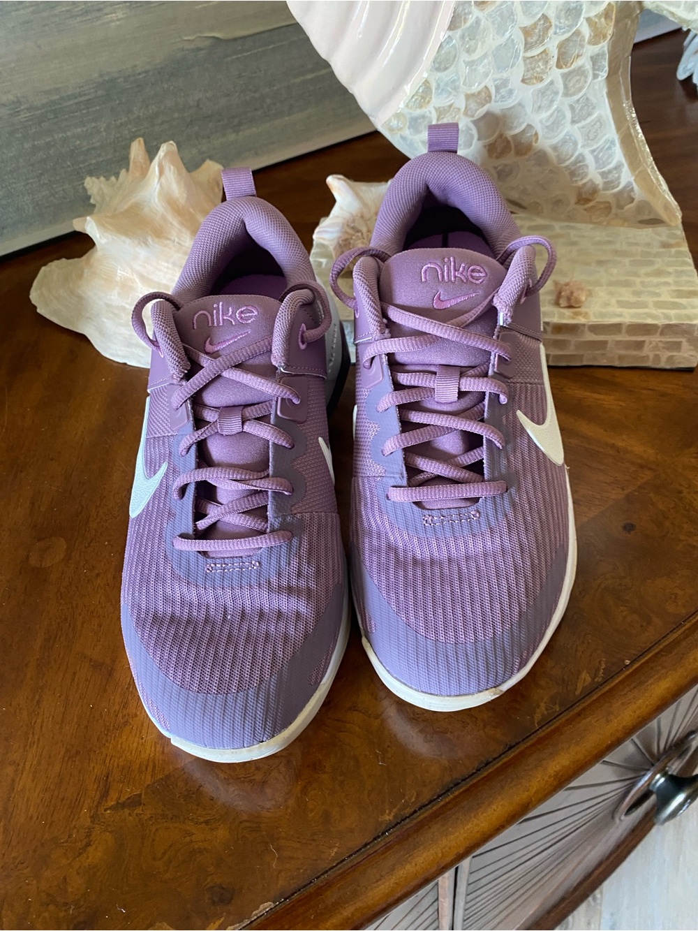 Nike Purple Trainers with White Swoosh Stretchy 9.5 Women’s - Picture 5 of 8